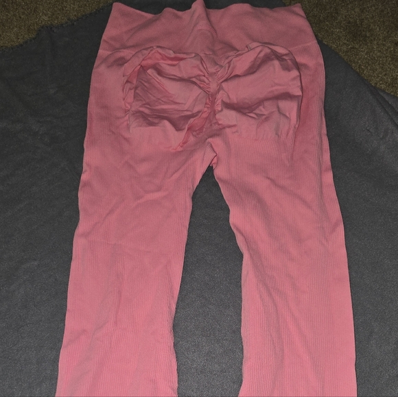 Fashion Nova Vibrant Pink Workout Ensemble - Picture 5 of 5